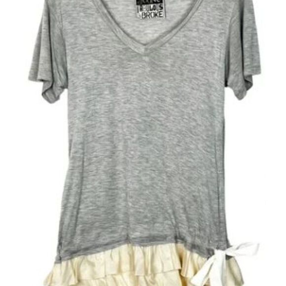 Young, Fabulous & Broke Ruffle Bottom Tee Sz XS - Picture 2 of 5